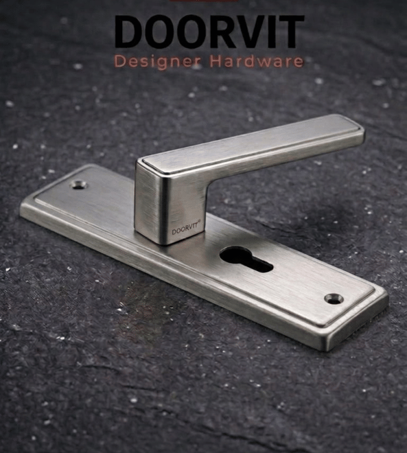 Heavy duty handle lock